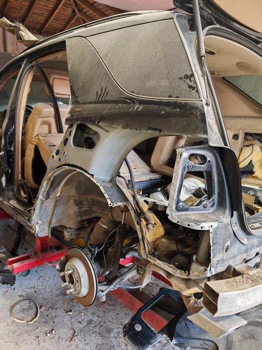 Авто тенекеджийски услуги на стенд