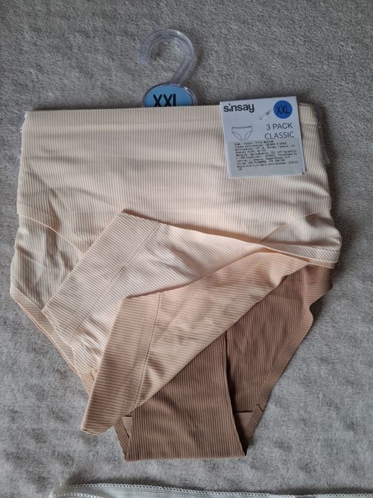 Бюстгальтеры M&S,Вайкики, чашка D