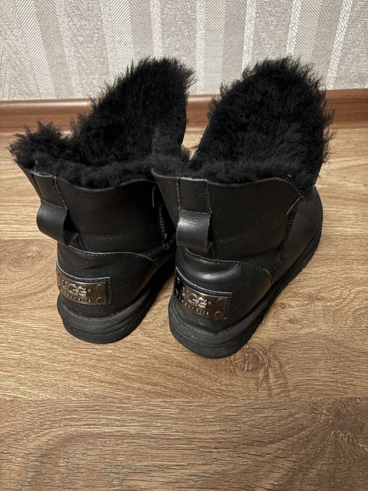 Продам угги оригинал