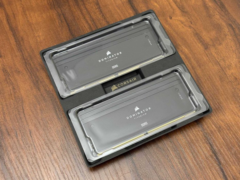 Corsair Dominator Titanium RGB DDR5 48GB 2x24GB 6000MHz CL30 (New)