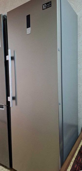 Morozilnik sotiladi Midea kotta yaxshisu