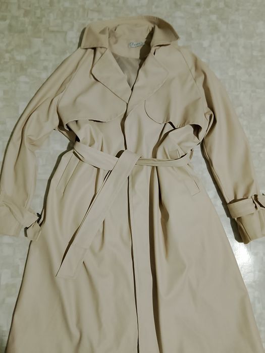 Продам пальто и тренч