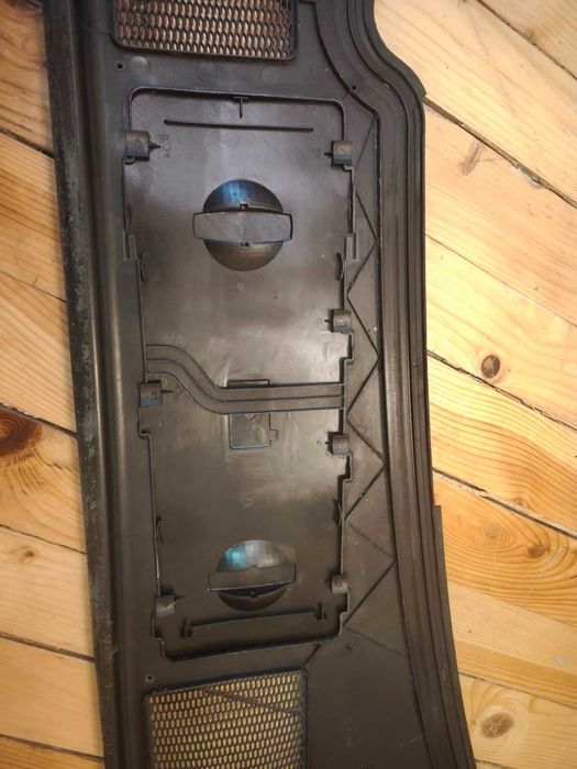 Audi A4 B6/B7 кора над акумулатор / Пластмаса над акумулатор