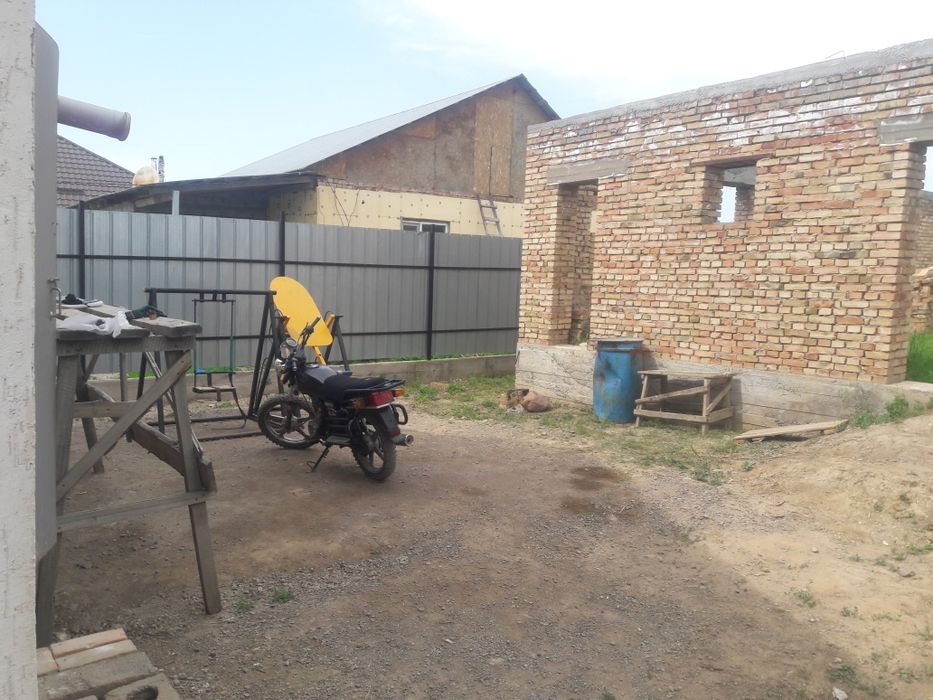 Продам дом с магазином