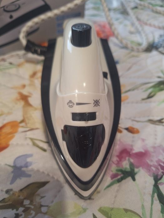 Fier de calcat Rovus