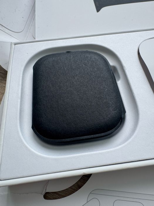 Apple Watch Series 10 (46mm) Jet Black GPS – Пълен комплект, Батерия 100%