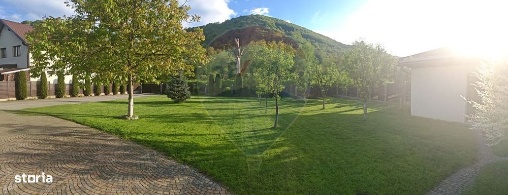 Casă / Vilă cu 6 camere de vânzare în zona Ultracentral
