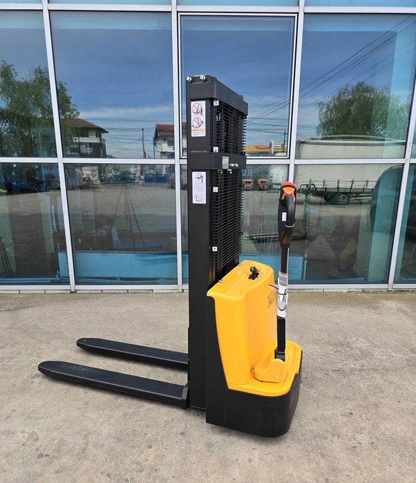 Liza electrica Transpaleta electrica Electrostivuitor Staker