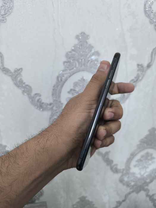 iPhone 11 Pro Max 64gb ideal abmen yoq