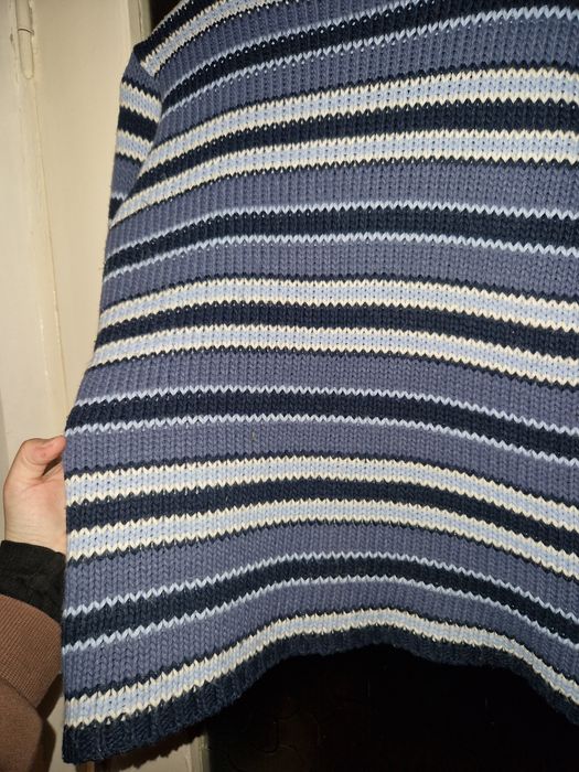 Pulover gros albastru în dungi