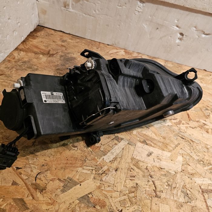 Фар за сеат алтеа хл десен