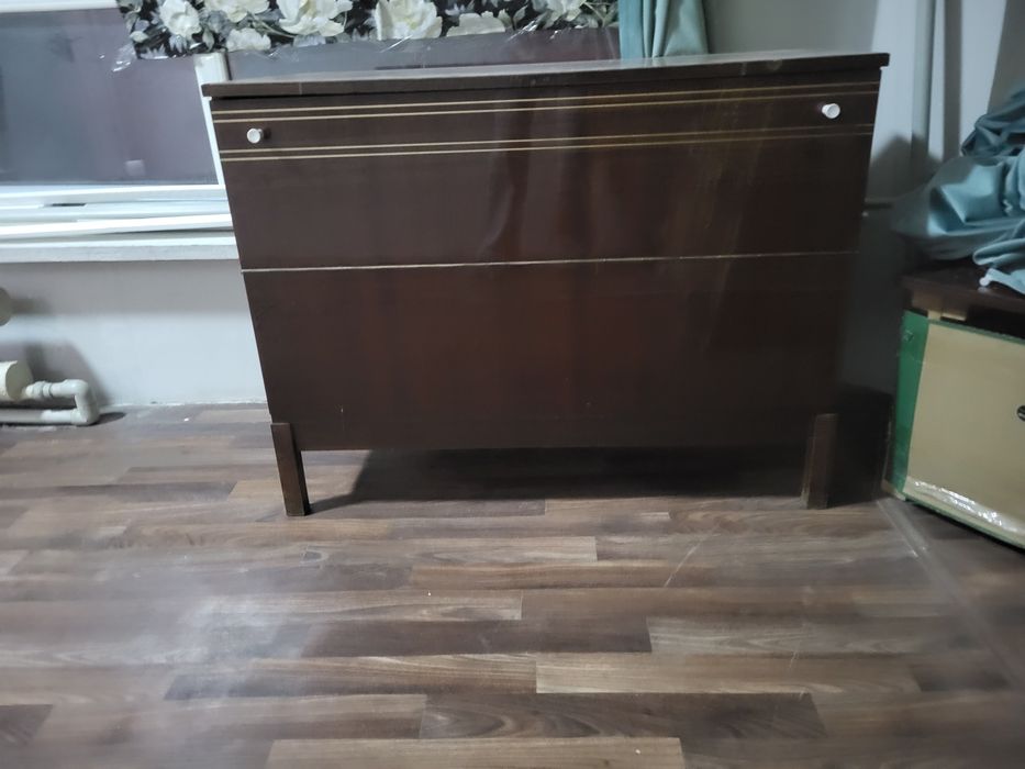 Продаётся шкаф все по 3000тысяча