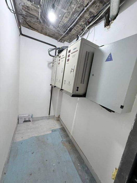 Стабилизатор напряжения ANDELI SVC-30 kVA 220V (Оригинал с QR-кодом)