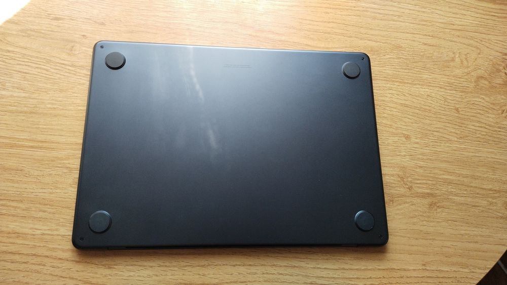 Macbook air 13 m4 16/512 midnight