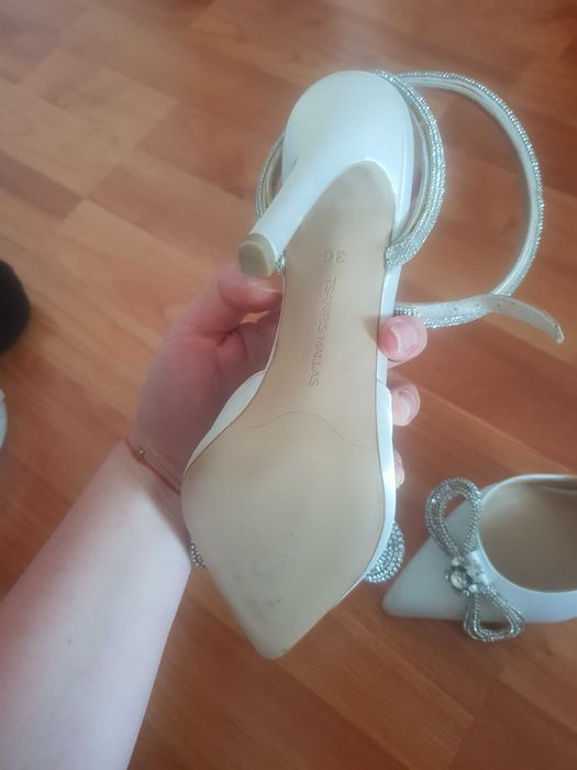 Pantofi eleganti