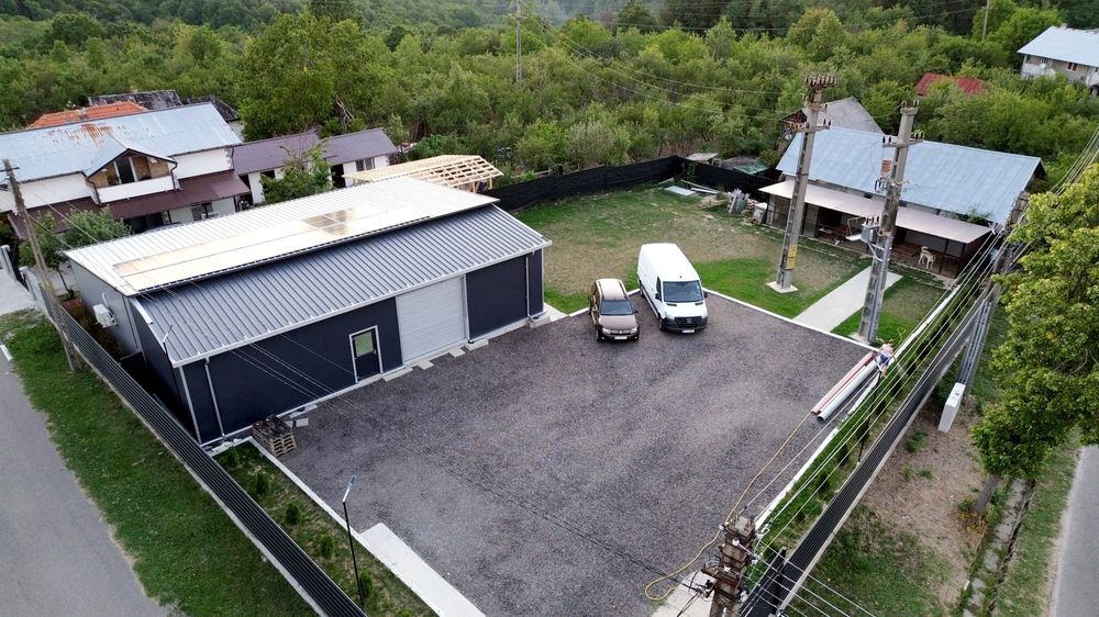 VÂND / Inchiriez HALĂ metalică demontabilă din PANOURI SANDWICH