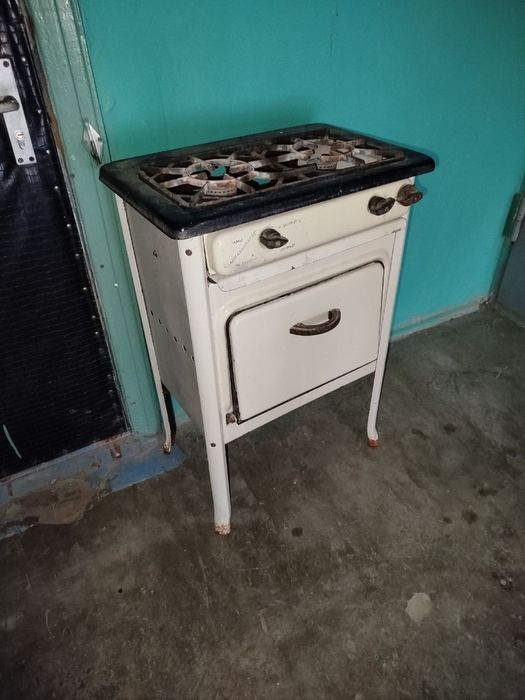 Продается газовая плита