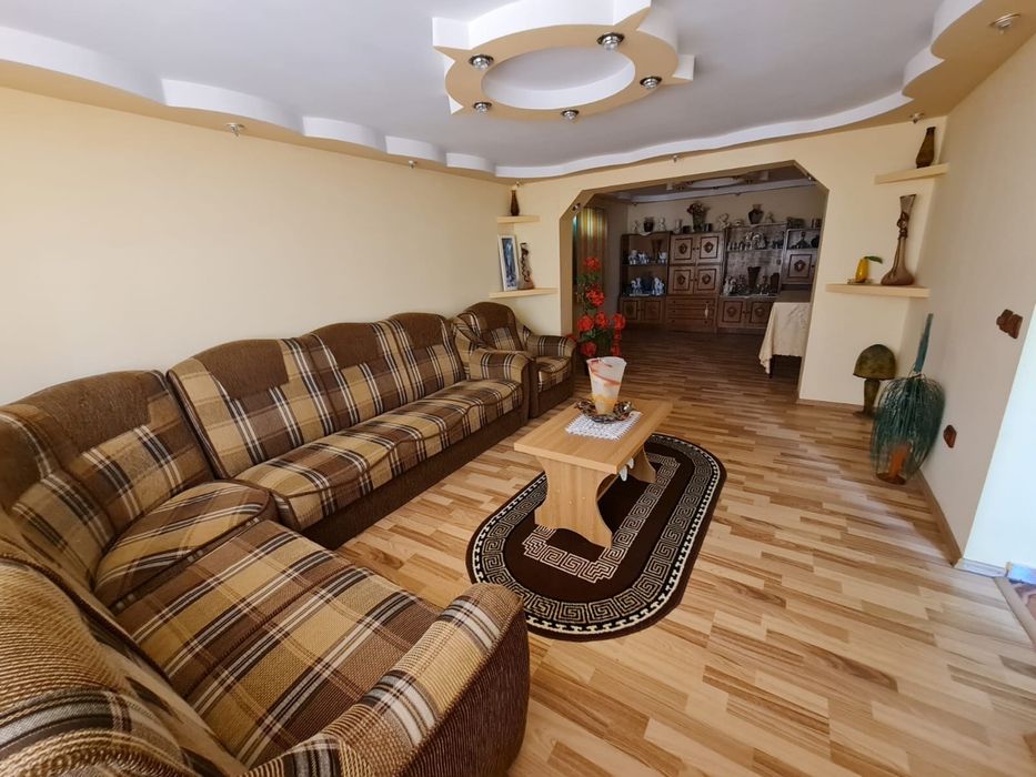 Casa de vanzare