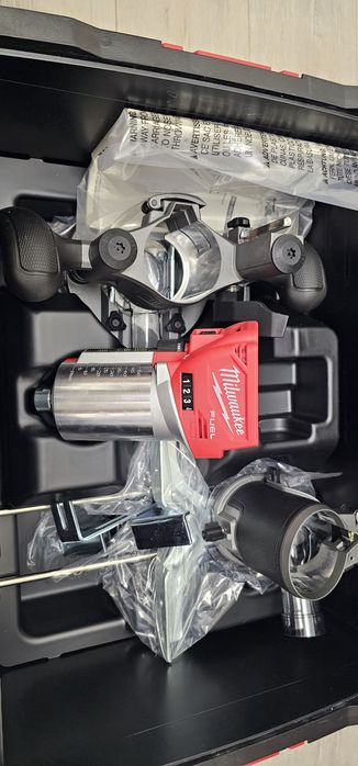 Freza de contur fara acumulator M18 FTR8-0X Milwaukee