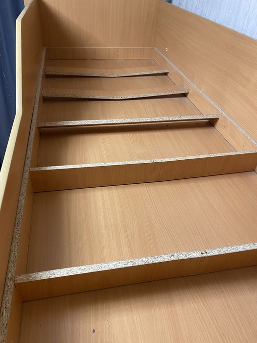 Кровать двухъярусная