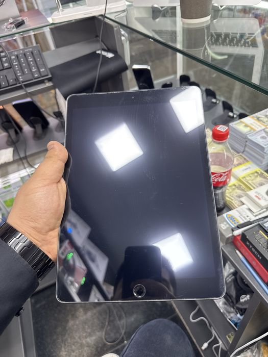 ipad sotiladi 9 pokoleniya