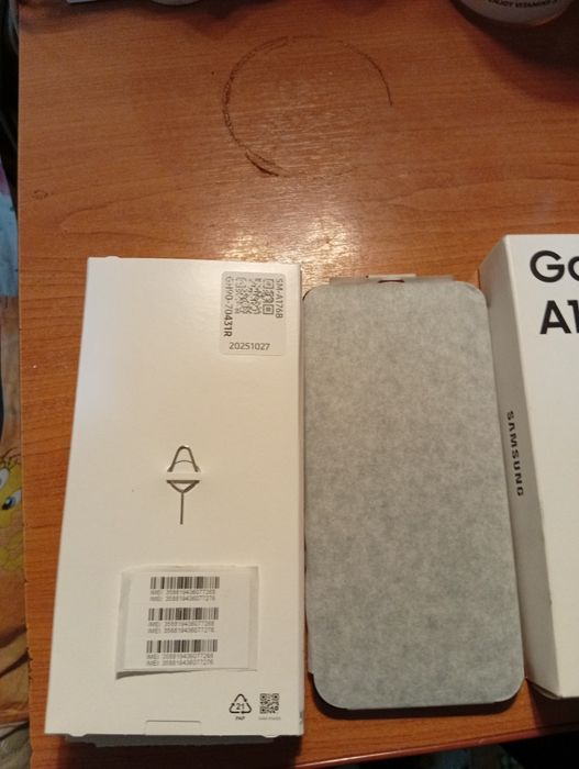 Telefon TCL 501 NOU CUTIE TOTUL LA EL preț 200