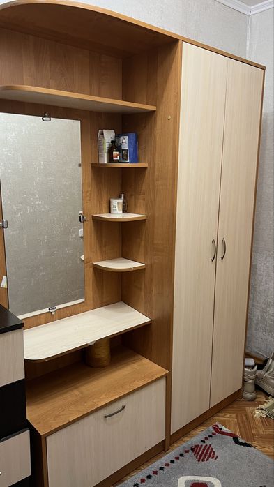 Продаю прихожку и комод