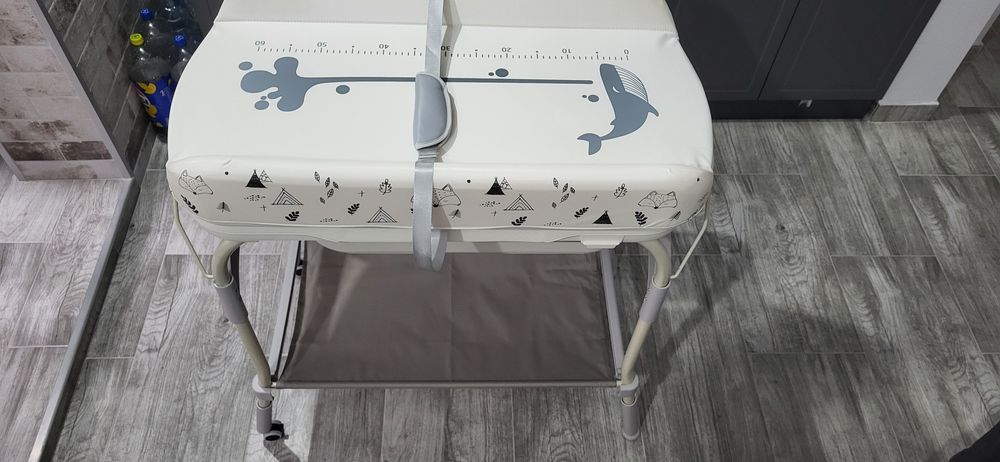 Cadă pentru bebeluși cu suport și saltea de înfășat 2 în 1 Cangaroo