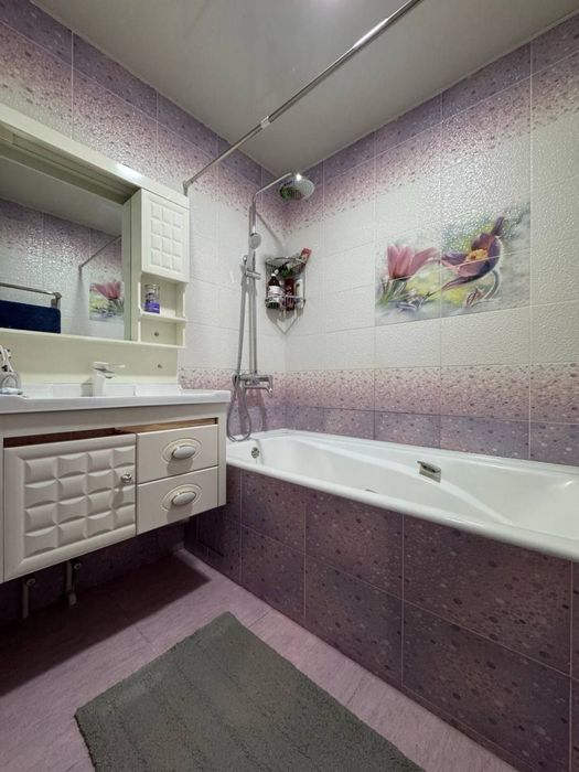 Метро шахристон сотилади срочно