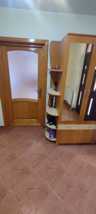 Cuier hol închis (stare f.buna)