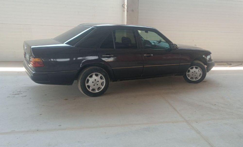 Мерседес 124 сотилади