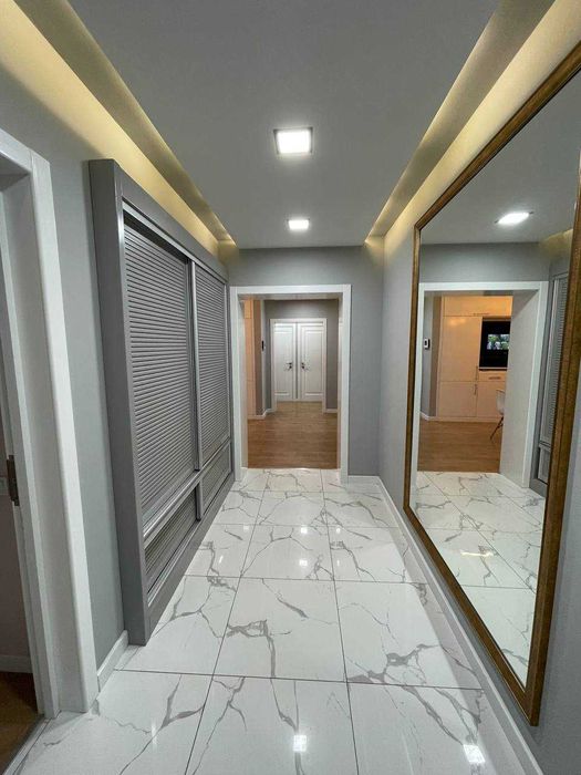 Под офис 100 кв.м, 4-комнат+кухня, дворик, своя парковка, метро рядом