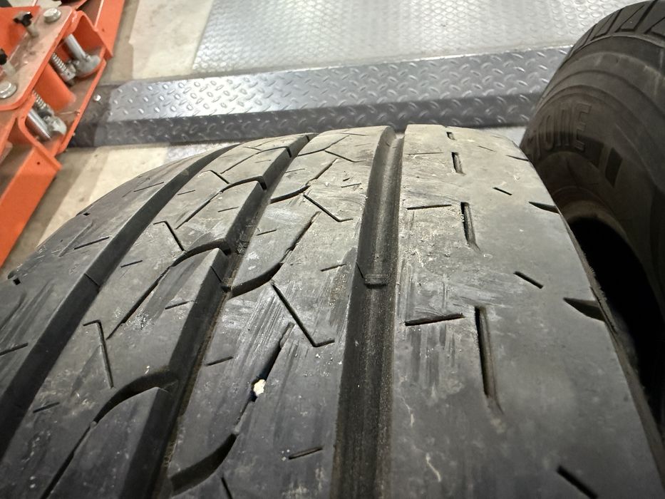 4бр. Отлични Товарни Гуми 215/70R/15C -BRIDGESTONE-DOT:0117- 8.3м+6.1м