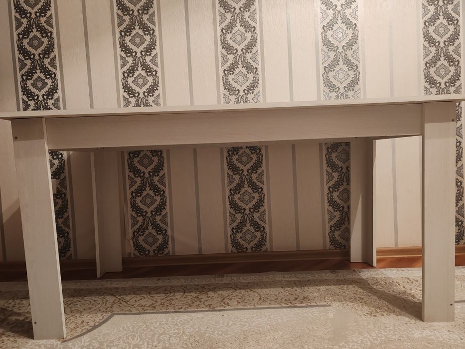 Продам стол в хорошем состоянии