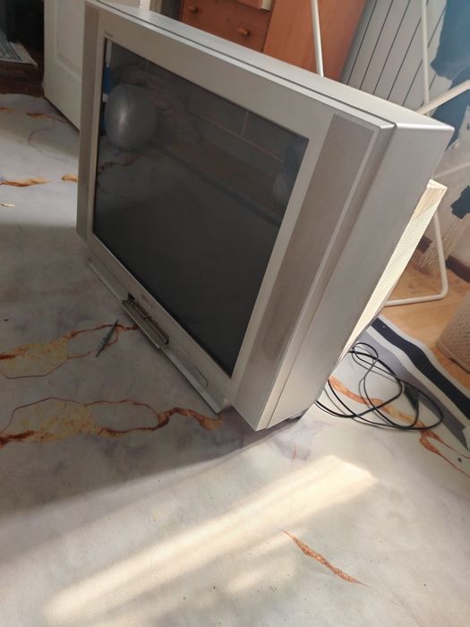 телевизор SONY...