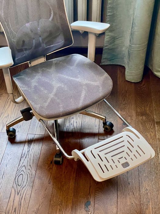 Офисное кресло SIHOO