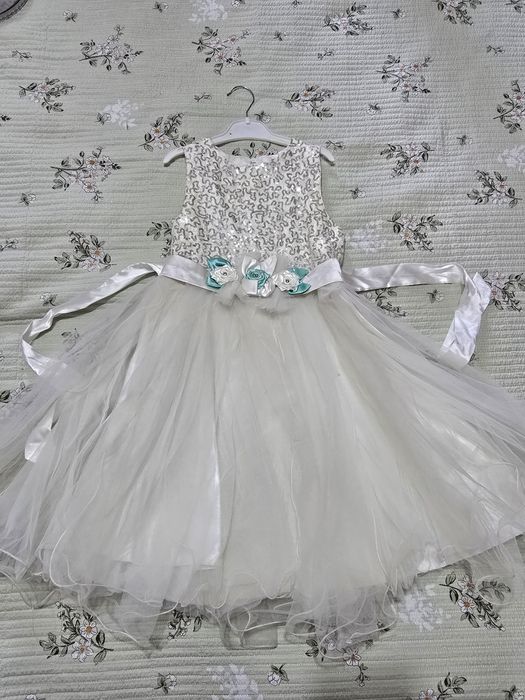 Платья нарядные для девочек