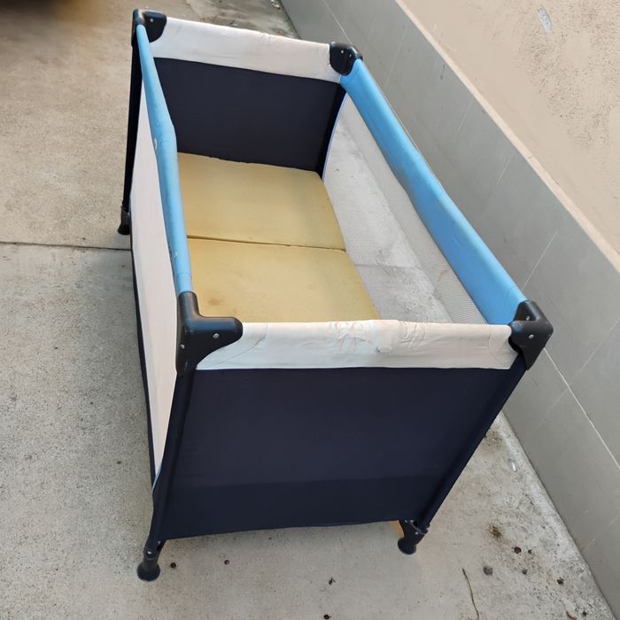 Сгъваема детска кошара