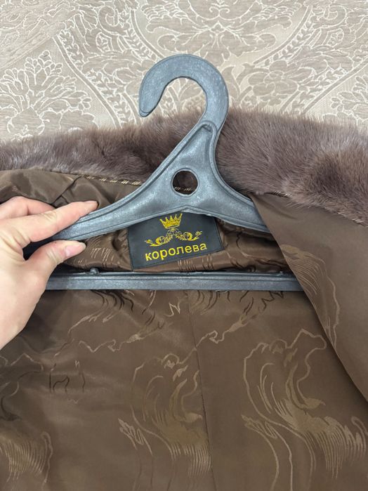 Шуба в капучиновом цвете