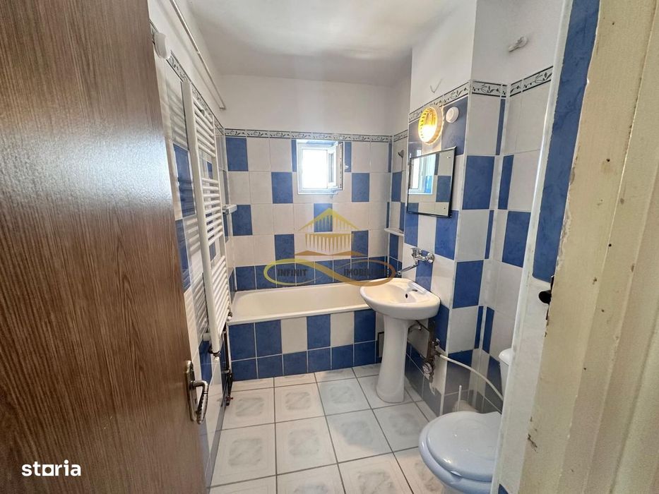 De vanzare apartament 2 camere decomandate Bacau
