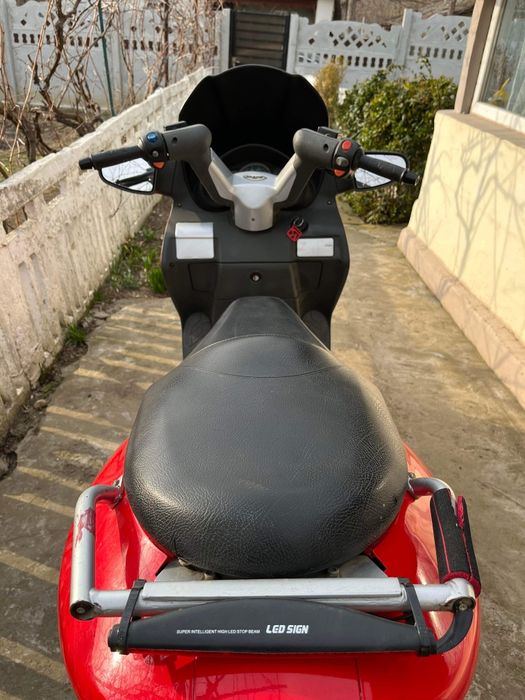 Malaguti madison 150cm/ SCHIMB