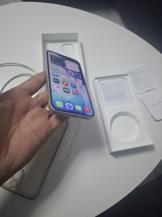 iPhone 13 , 128 Gb  White