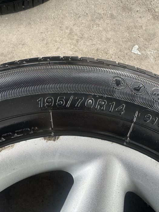 Диски с резиной комплект