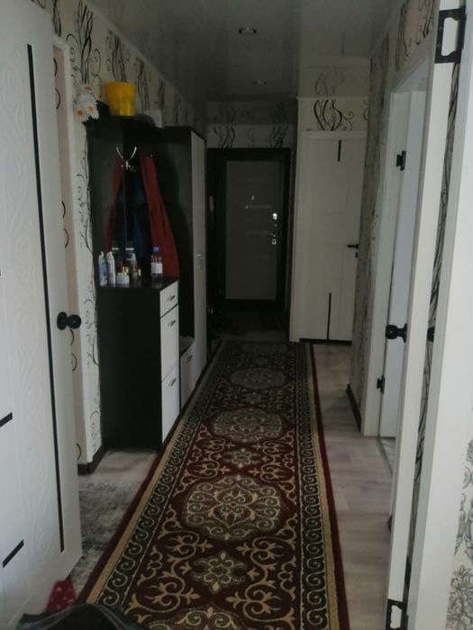 Продам 4 комнатный квартиру