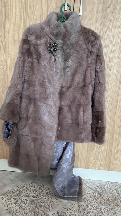 Шуба серого цвета