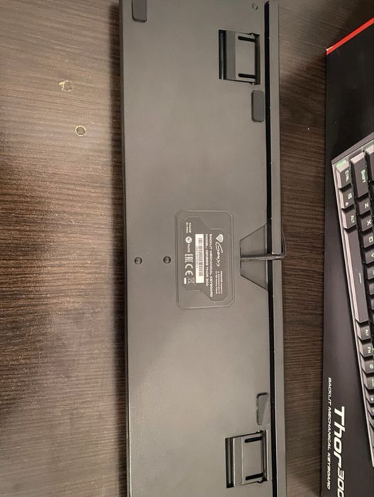 Tastatura Genesis Thor 300