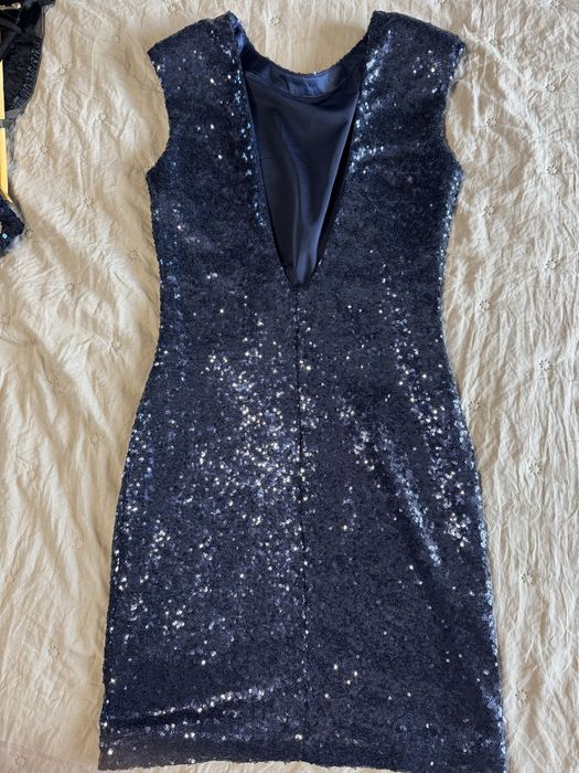 Парти рокли 5 модела с пера, пайети