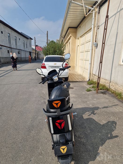 Yadea e8s sifatli 100 km yuradi bta zaryata
