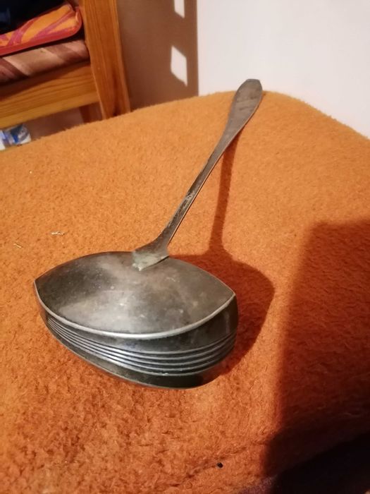 Посребрен черпак