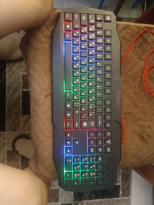 Продаю клавиатуру